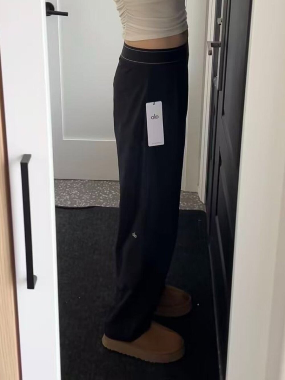 Bestseller😍ALO Yoga Suit Up Trouser Black Clean Girl Wide Leg Pants | 30” NWT - Picture 8 of 8